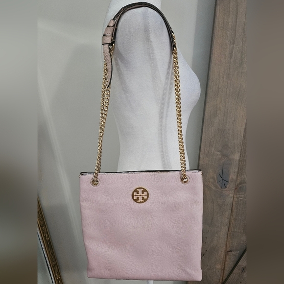 TORY BURCH Everly Leather Swingpack - Pink In Shell Pink. - Picture 12 of 16